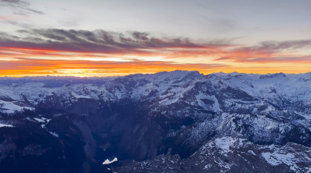 Sonnenaufgang im Winter in Berchtesgaden